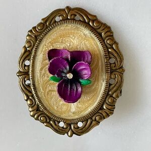 Vintage Violet Flower cameo Brooch - Purple & Green